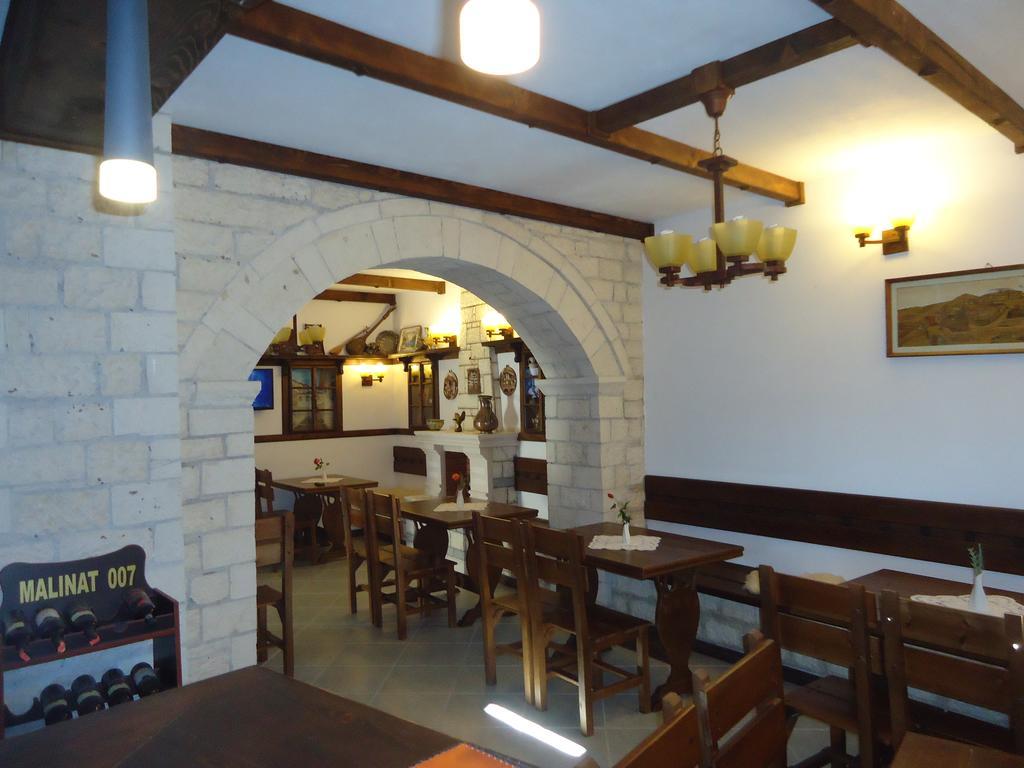 Hotel Klea Berat Extérieur photo